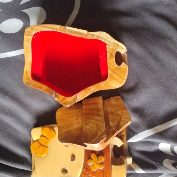 Rare hand carved hellokitty puzzle box - Picture 7 of 7